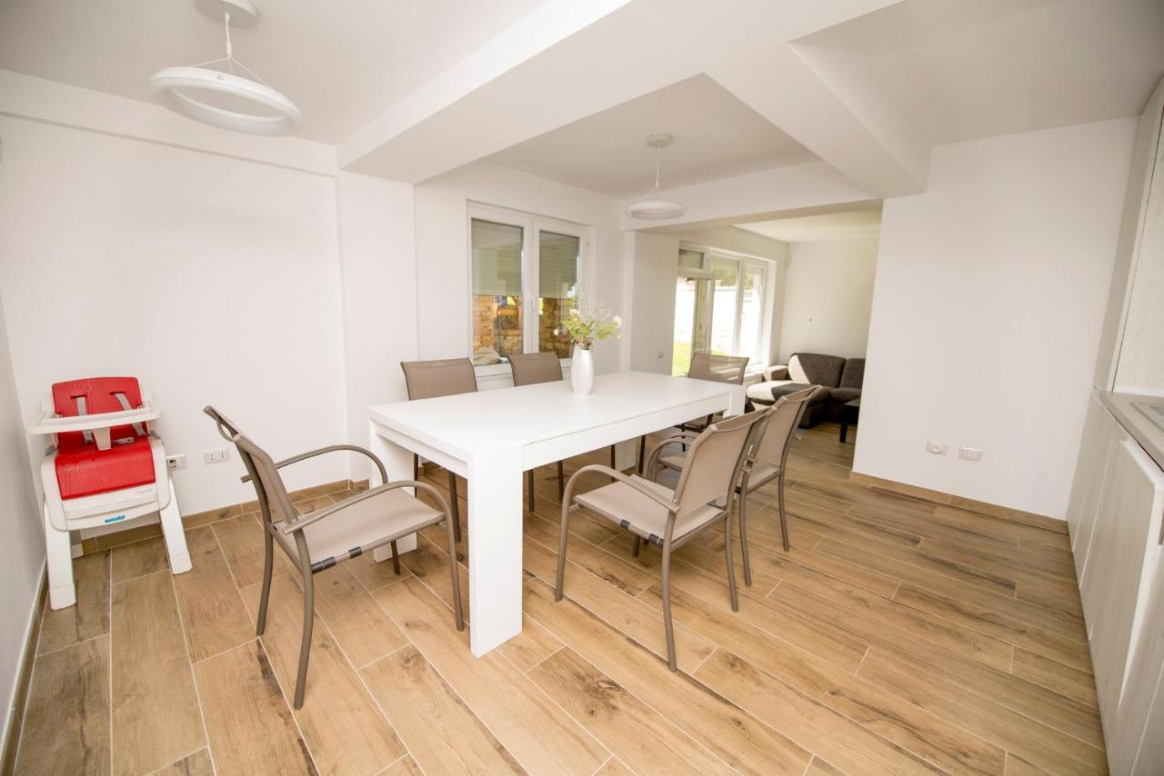 Villa Detelina 사파레바바냐 외부 사진